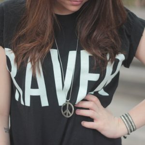 Look da Ka: Camiseta que brilha no escuro