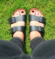 As sandálias Birkenstock estão bombando no verão nova-iorquino