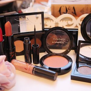 Testados: os makes da Julia Petit para a MAC