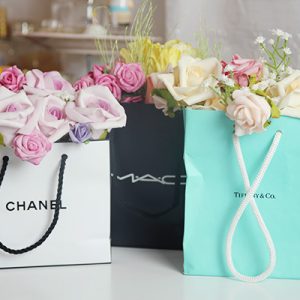 Vídeo de DIY: como fazer a famosa sacolinha de flores