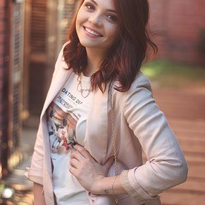 Look da Ka: Keds étnico e camiseta apaixonada