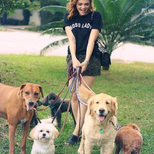 Look da Ka: camiseta com mensagem e short bordado